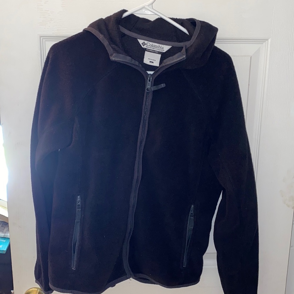 Zip up Columbia hoodie